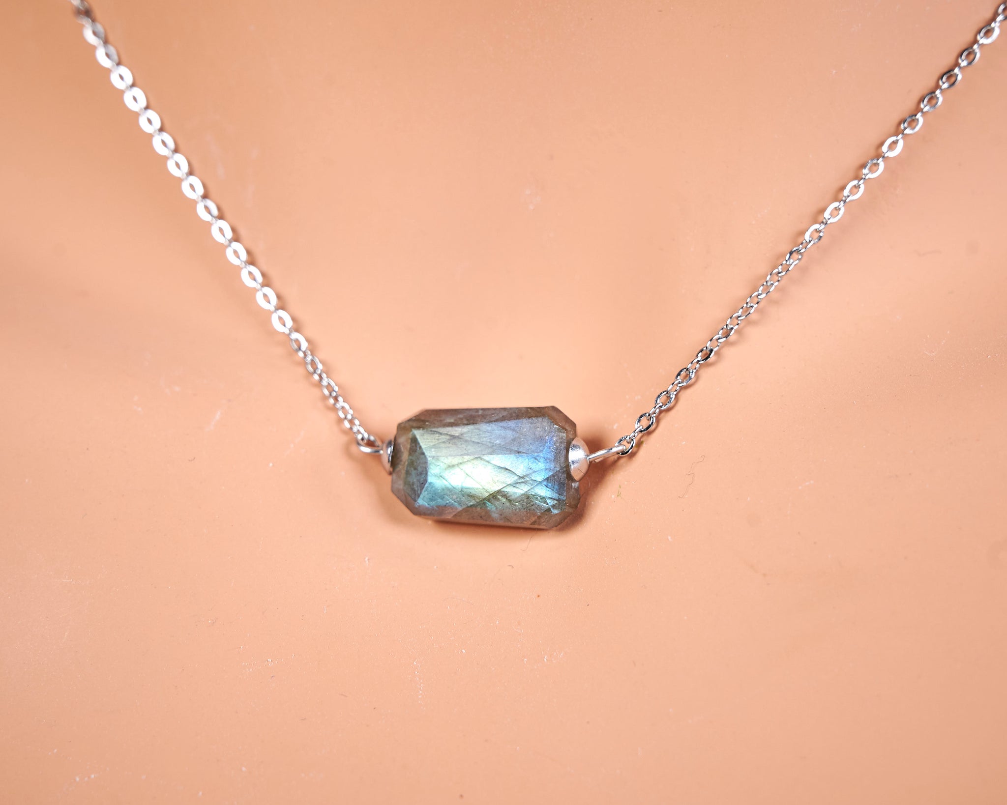 Flashing Labradorite pendant